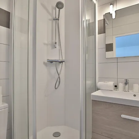 Du Cap מלון קפברטון